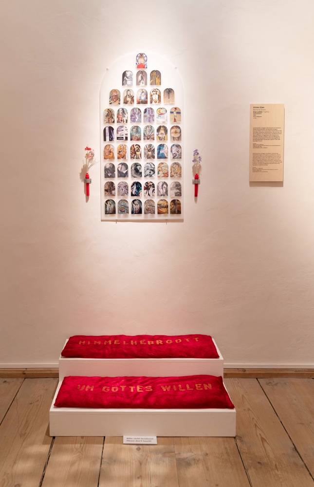 Ina Loitzl, Hinter Glas, 2004, Acryl, Fotopapier, © Bildrecht, Wien 2021 / Foto: Bianca Würger