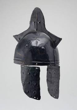 Helm vom Pass Lueg, Spätbronzezeit, 11.-9. Jh. v. Chr, Fundort: Golling, Pass Lueg, Bronze, Inv.-Nr. 122